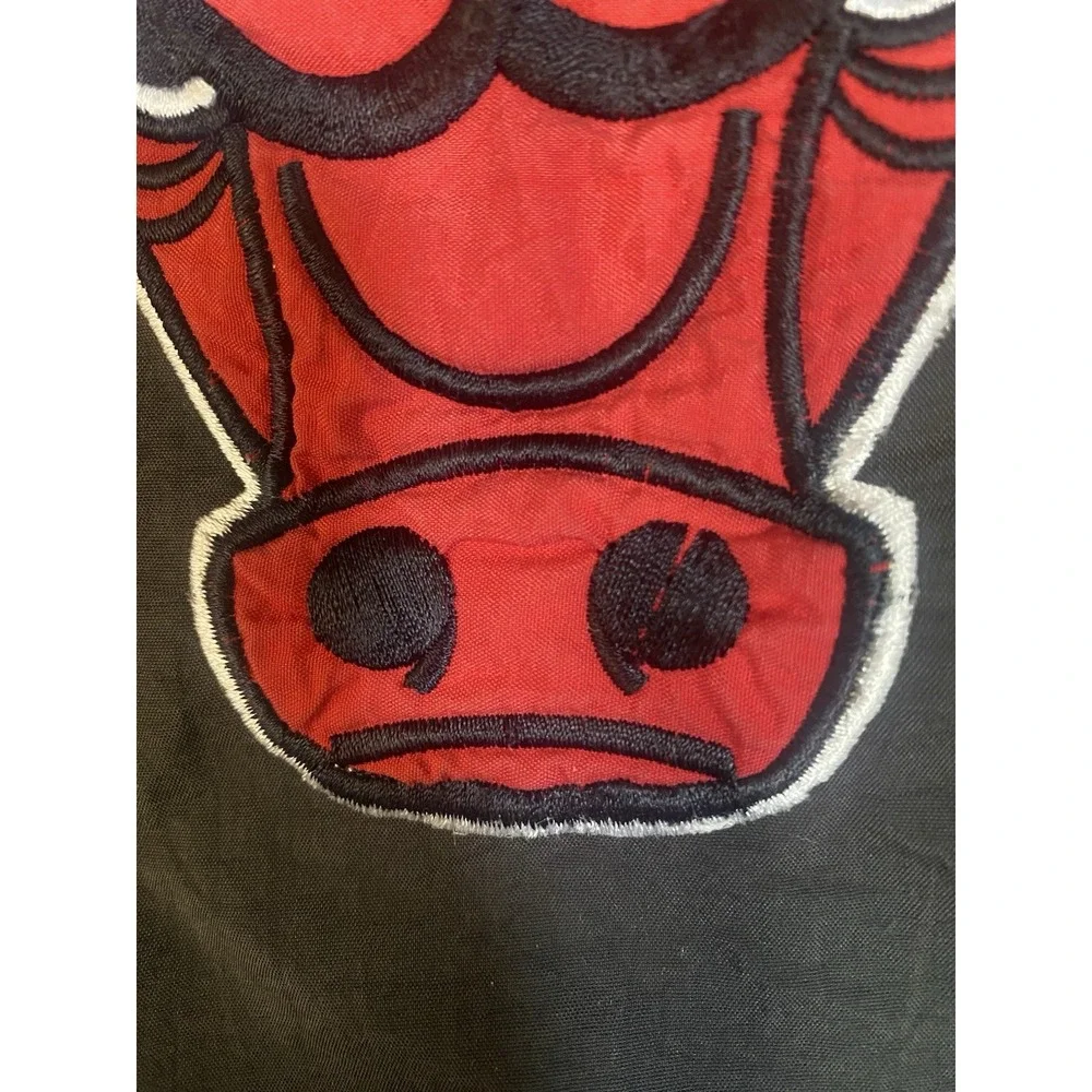Vintage Chicago Bulls Kids Med Windbreaker Jacket Team Athletics Black Red NBA